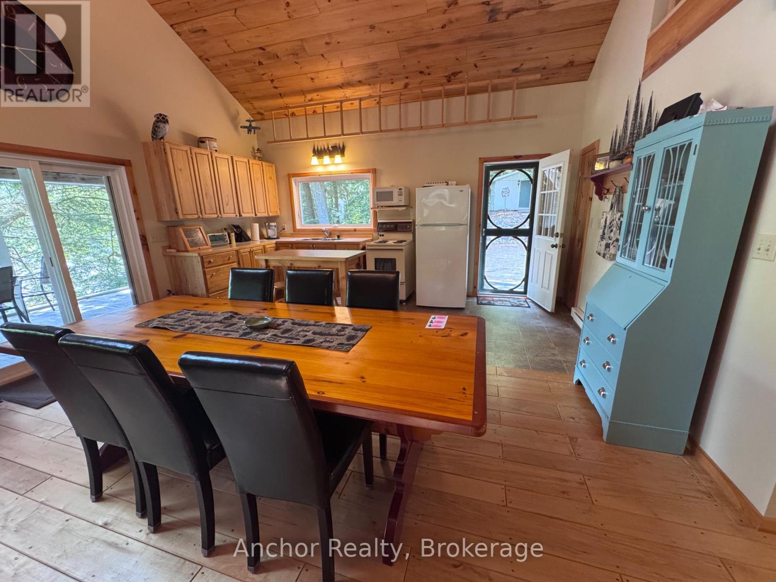 10469 Little Hawk Lake, Algonquin Highlands, Ontario  K0M 1S0 - Photo 38 - X12227784