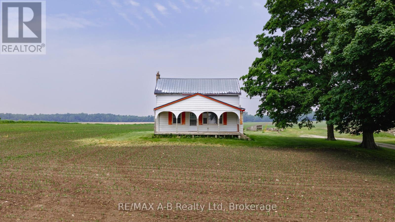 17570 ELGINFIELD ROAD, Perth South, Ontario