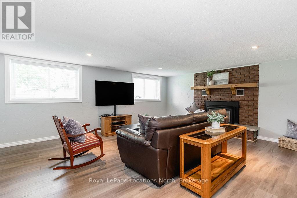 286 Sixth Street, Collingwood, Ontario  L9Y 1Z5 - Photo 33 - S12228315