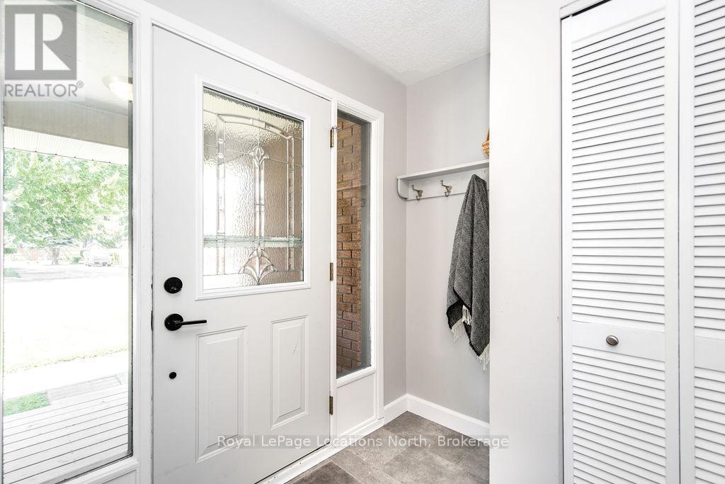 286 Sixth Street, Collingwood, Ontario  L9Y 1Z5 - Photo 4 - S12228315