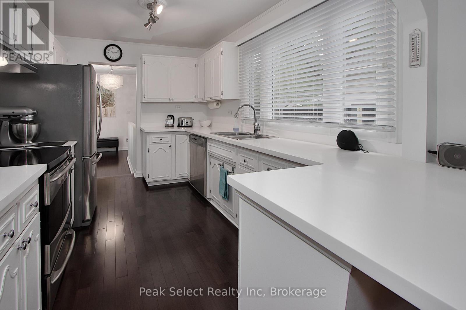 574 Jones Street E, St. Marys, Ontario  N4X 1B3 - Photo 20 - X12228300