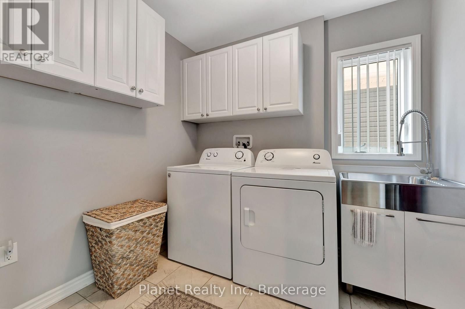 212 Waterbrook Lane, Kitchener, Ontario  N2P 0H7 - Photo 20 - X12228343
