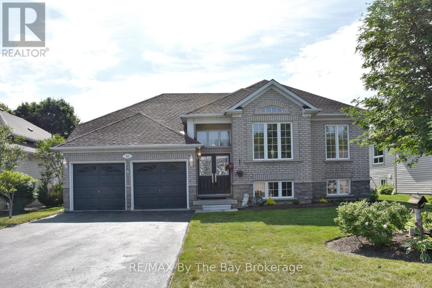 95 ROYAL BEECH DRIVE, Wasaga Beach, Ontario