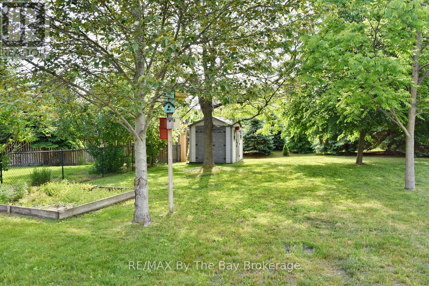 95 Royal Beech Drive, Wasaga Beach, Ontario  L9Z 1M5 - Photo 29 - S12228379