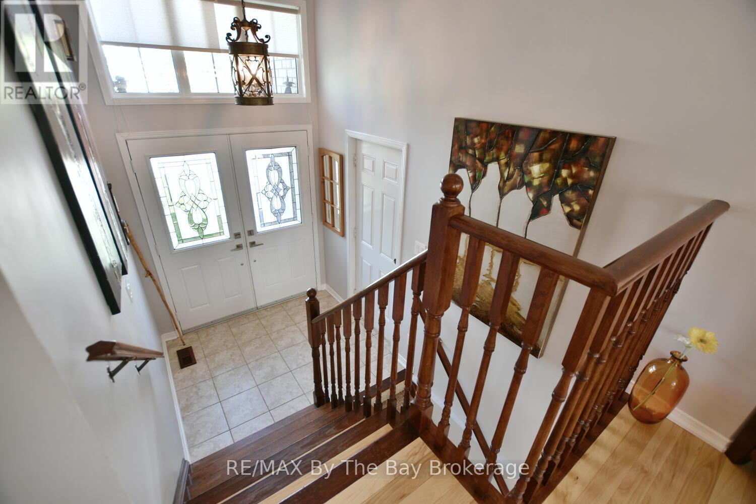 95 Royal Beech Drive, Wasaga Beach, Ontario  L9Z 1M5 - Photo 8 - S12228379