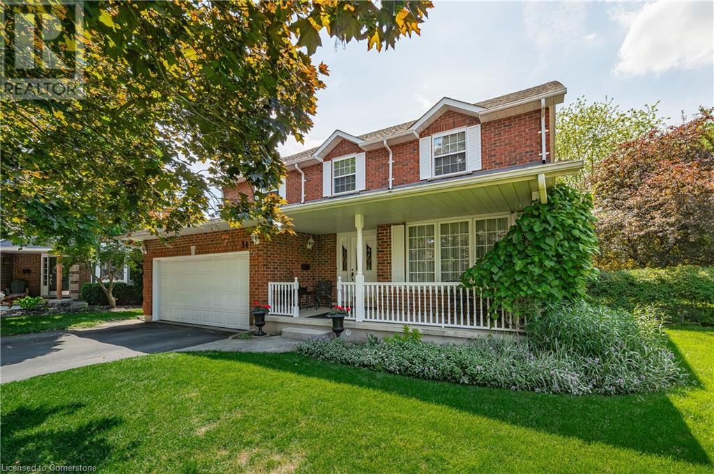 34 GOWINLOCK Court, Cambridge, Ontario
