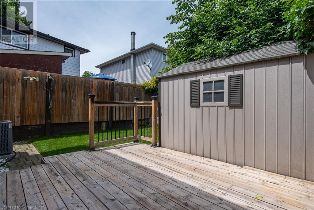 451 Pinetree Crescent, Cambridge, Ontario  N3H 4X4 - Photo 8 - 40739539