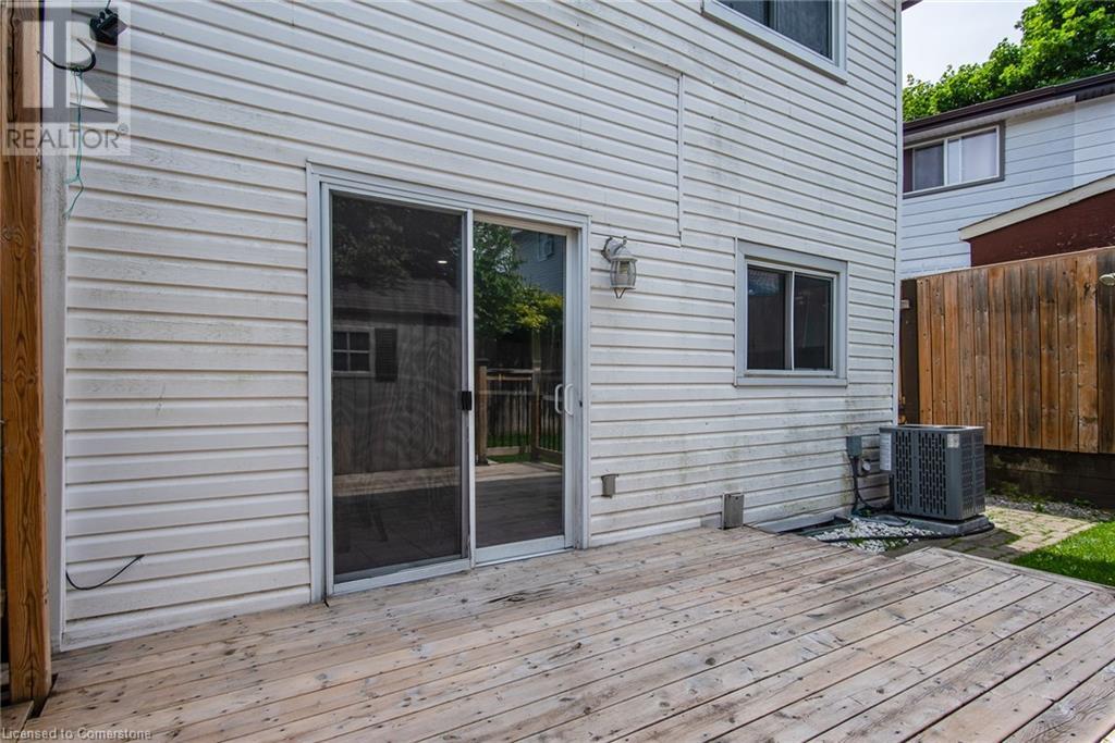 451 Pinetree Crescent, Cambridge, Ontario  N3H 4X4 - Photo 9 - 40739539