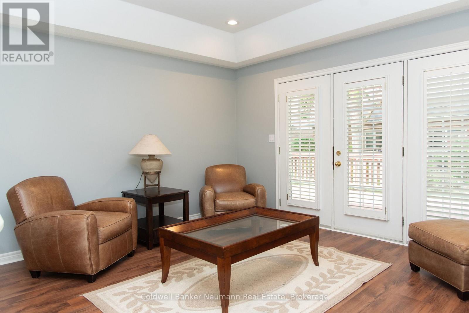 22 Magnolia Lane, Guelph, Ontario  N1G 4X7 - Photo 15 - X12228421
