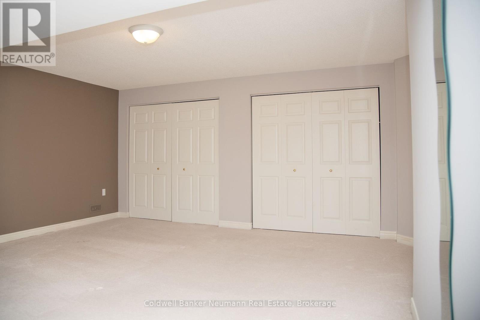 22 Magnolia Lane, Guelph, Ontario  N1G 4X7 - Photo 21 - X12228421