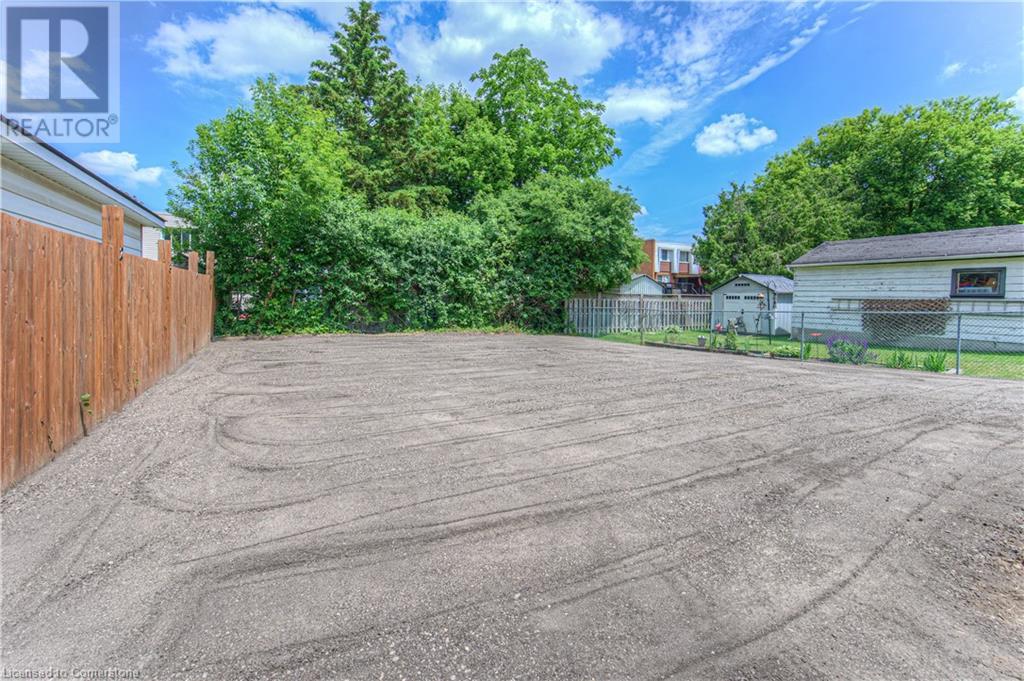 320 Highland Road E, Kitchener, Ontario  N2M 3W4 - Photo 20 - 40742373