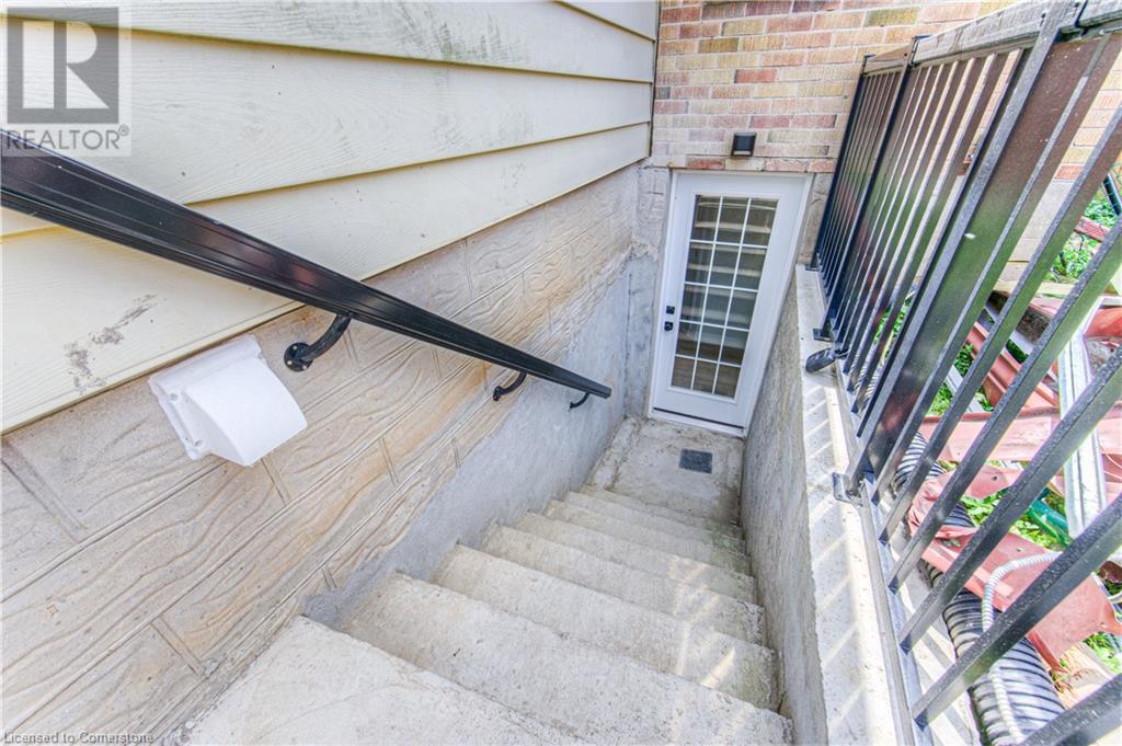 320 Highland Road E, Kitchener, Ontario  N2M 3W4 - Photo 4 - 40742373
