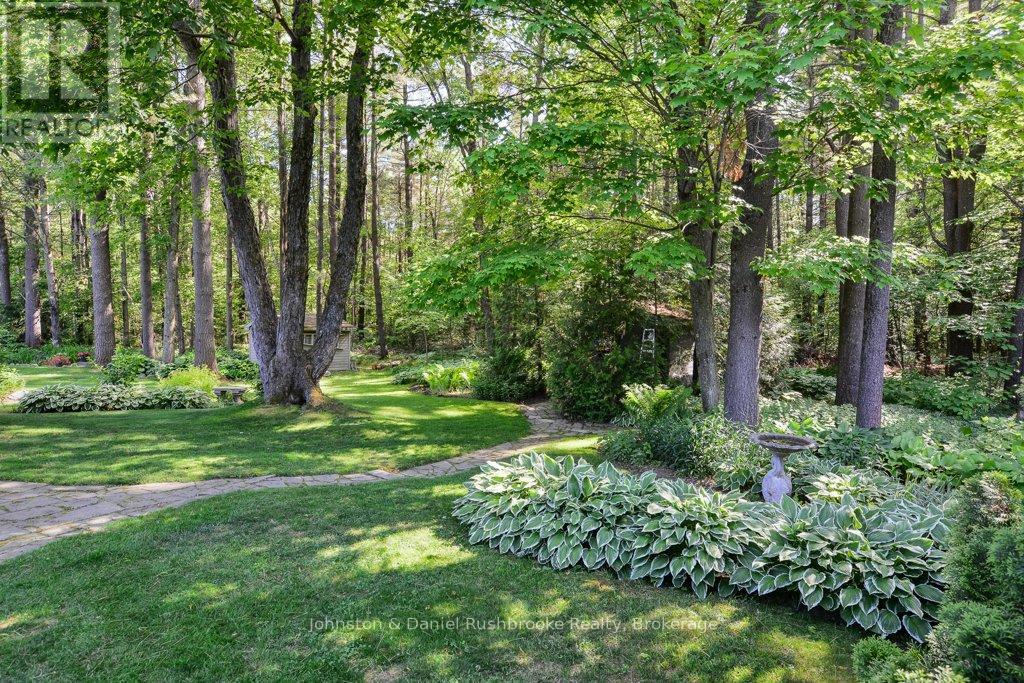 21 Pineridge Gate E, Gravenhurst, Ontario  P1P 1Y4 - Photo 24 - X12228671