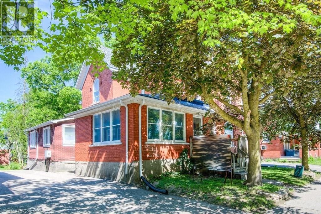 126 Albert Street, Waterloo, Ontario  N2L 3T1 - Photo 2 - 40741513