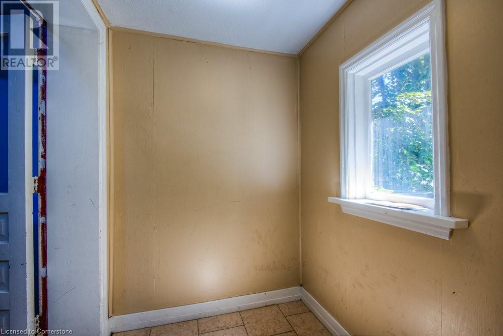 126 Albert Street, Waterloo, Ontario  N2L 3T1 - Photo 9 - 40741513