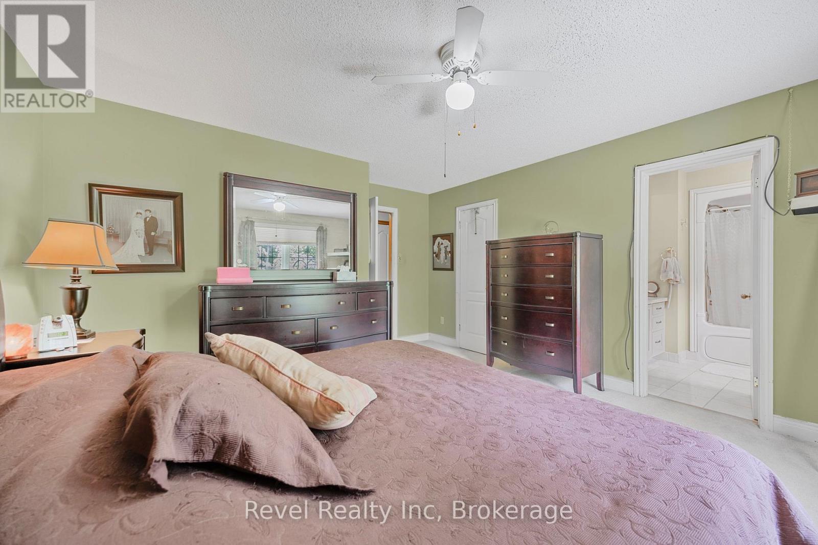 2924 10 Nottawasaga N, Clearview, Ontario  L9Y 3Y9 - Photo 17 - S12228855
