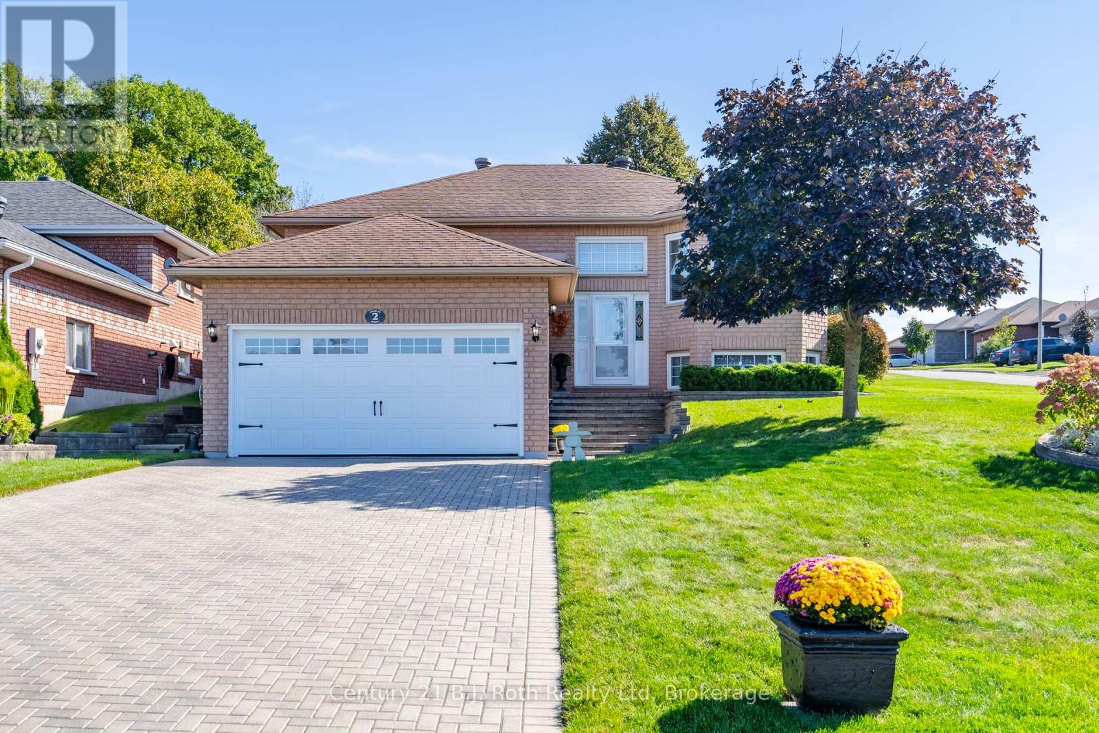 2 CHARLES STREET, Penetanguishene, Ontario