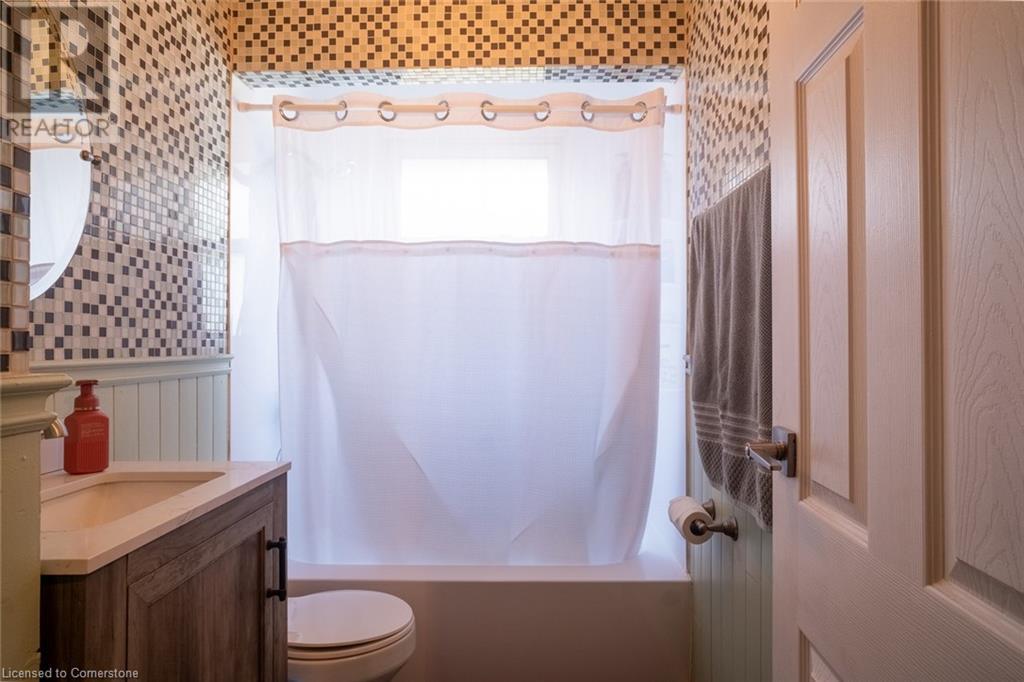 15 Alba Street, Stoney Creek, Ontario  L8G 1N9 - Photo 20 - 40741336