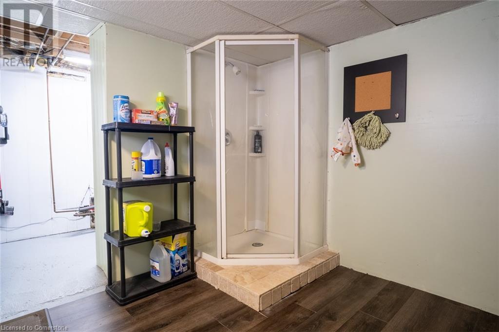 15 Alba Street, Stoney Creek, Ontario  L8G 1N9 - Photo 24 - 40741336