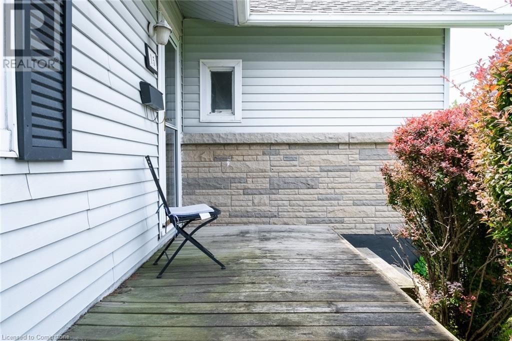 15 Alba Street, Stoney Creek, Ontario  L8G 1N9 - Photo 4 - 40741336