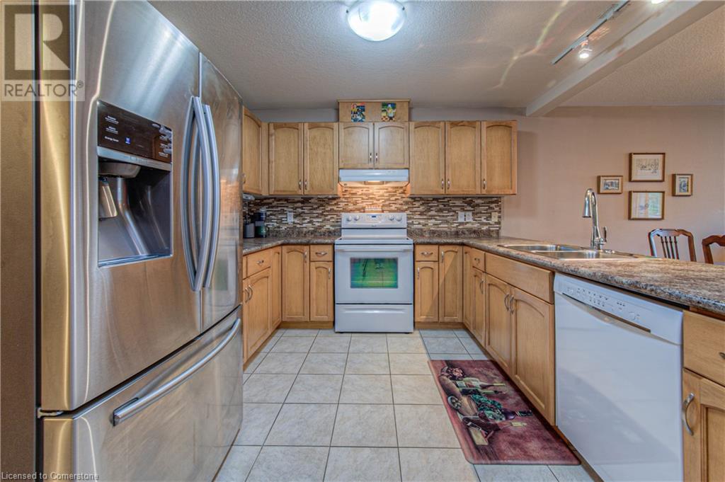 35 Green Gate Boulevard Unit# 31, Cambridge, Ontario  N1T 0A3 - Photo 10 - 40742587