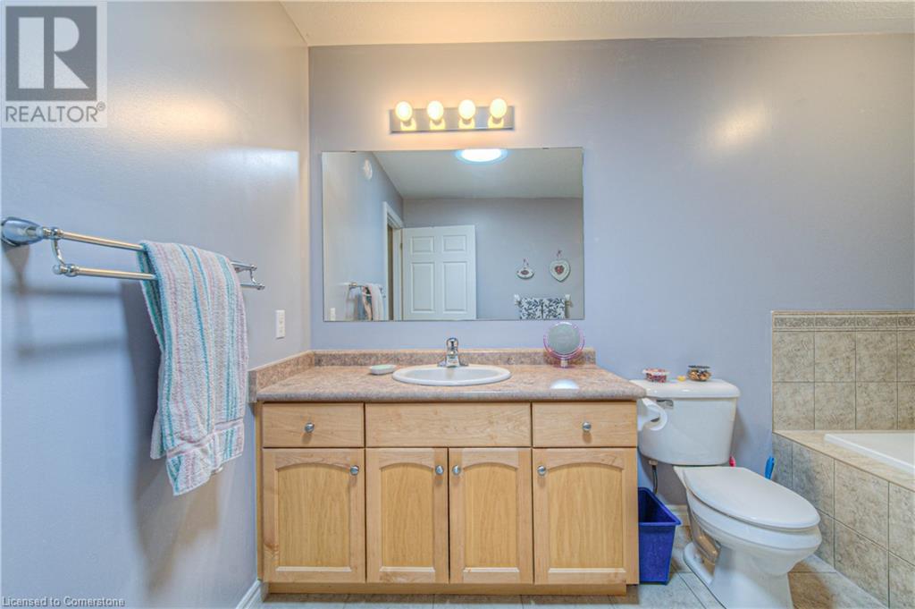 35 Green Gate Boulevard Unit# 31, Cambridge, Ontario  N1T 0A3 - Photo 22 - 40742587