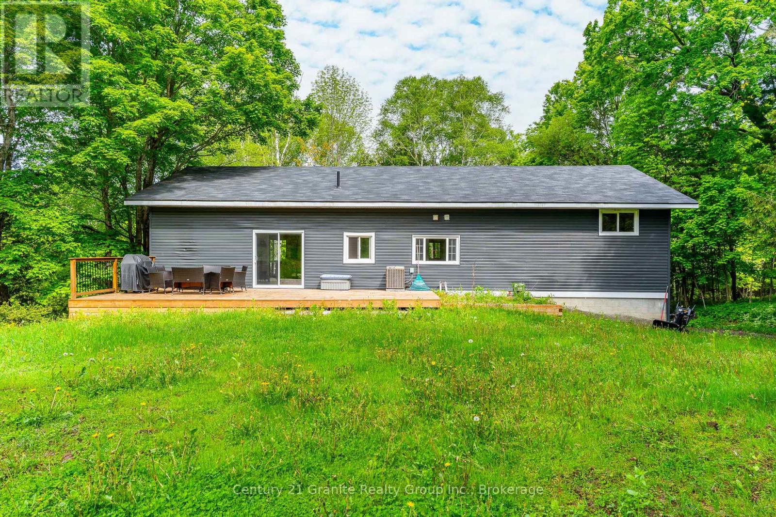 1630 Kashagawigamog Lake Road, Minden Hills, Ontario  K0M 2K0 - Photo 35 - X12229043