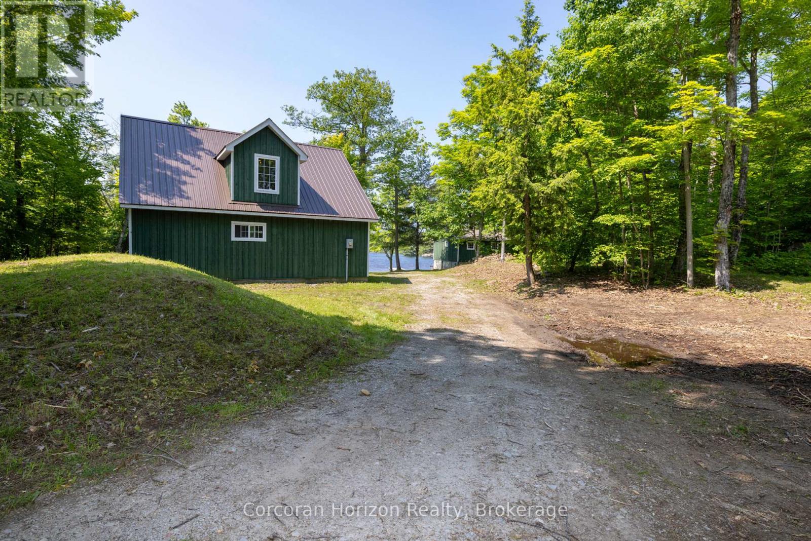 215 Sanctuary Road, Georgian Bay, Ontario  L0K 1S0 - Photo 6 - X12229053