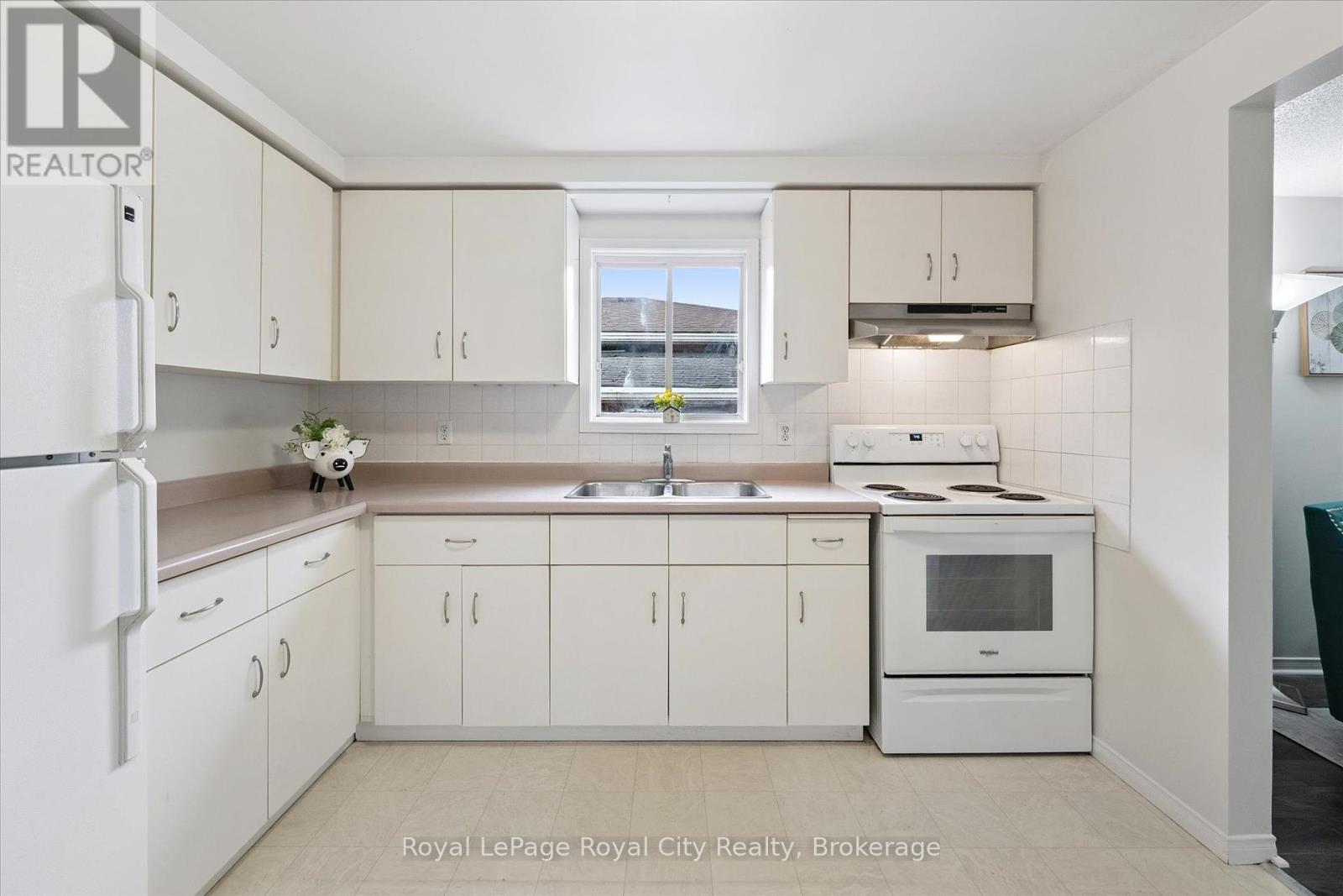 65 Eastview Road, Guelph, Ontario  N1E 6K5 - Photo 12 - X12229153