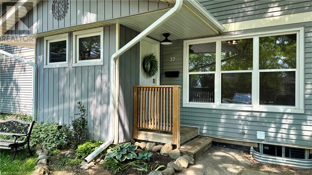 37 ST. CHARLES Place Unit# 37, Clinton, Ontario
