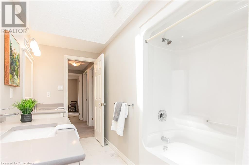 18 Sandpiper Drive, Guelph, Ontario  N1C 1E2 - Photo 35 - 40740941