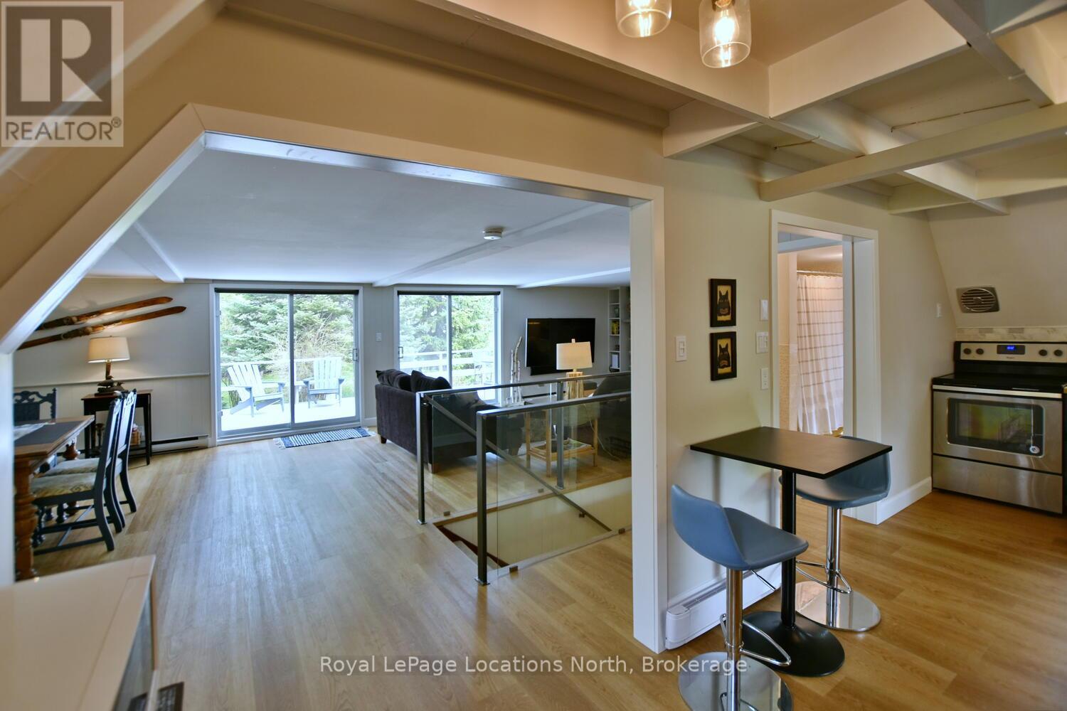 113 Alpine Crescent, Blue Mountains, Ontario  N0H 2E0 - Photo 19 - X12229298
