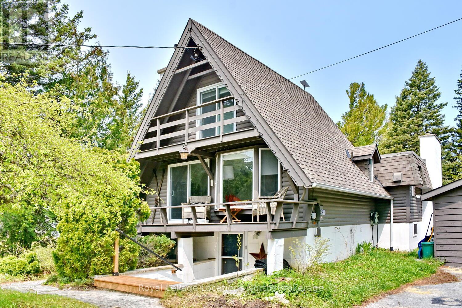 113 Alpine Crescent, Blue Mountains, Ontario  N0H 2E0 - Photo 2 - X12229298