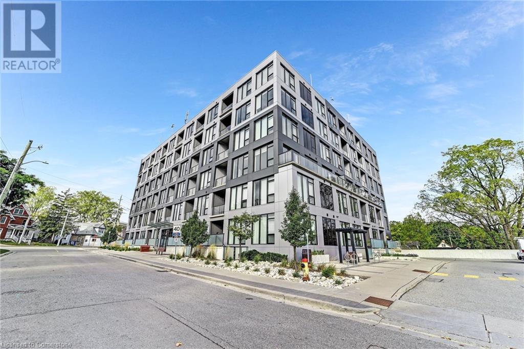 690 King Street W Unit# 14, Kitchener, Ontario  N2H 5L8 - Photo 1 - 40738459