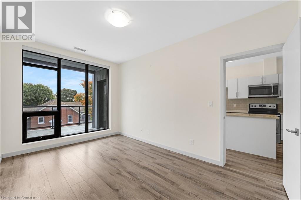 690 King Street W Unit# 14, Kitchener, Ontario  N2H 5L8 - Photo 10 - 40738459