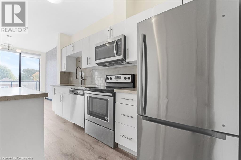 690 King Street W Unit# 14, Kitchener, Ontario  N2H 5L8 - Photo 7 - 40738459