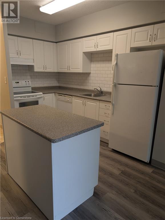 736 Old Albert Street Unit# 102, Waterloo, Ontario  N2L 6R4 - Photo 3 - 40742459