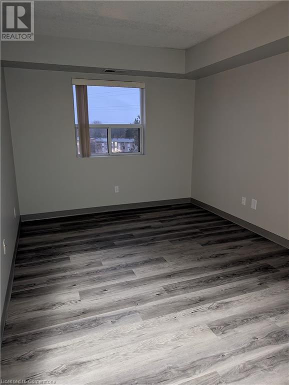 736 Old Albert Street Unit# 102, Waterloo, Ontario  N2L 6R4 - Photo 6 - 40742459