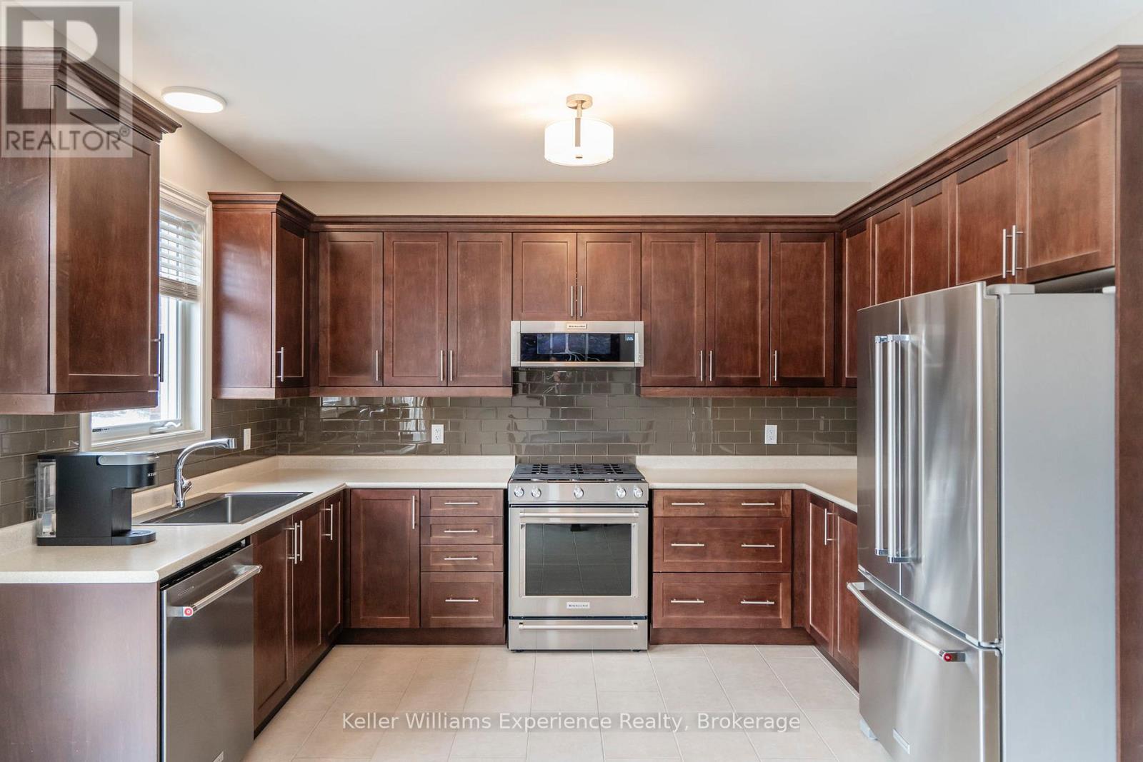 939 Stollar Place, Midland, Ontario  L4R 0A6 - Photo 8 - S12229566