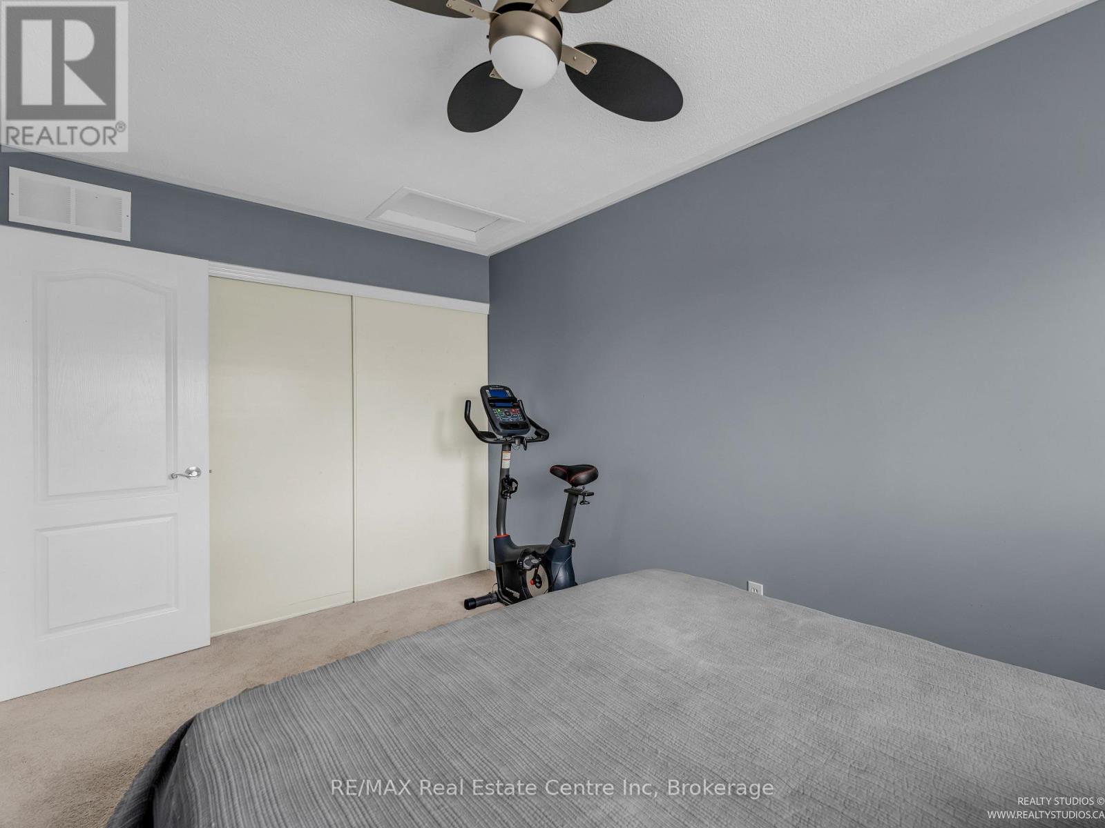 52 Melissa Court, Brampton, Ontario  L6X 4X1 - Photo 21 - W12229605