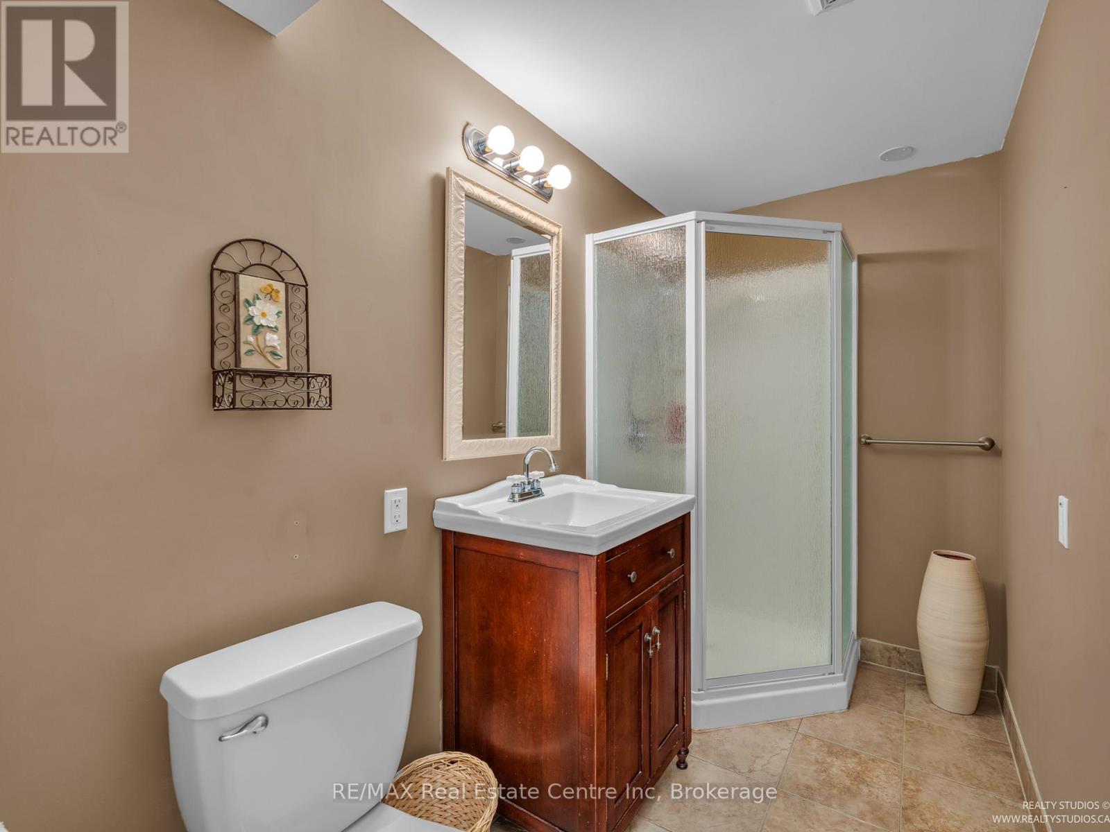 52 Melissa Court, Brampton, Ontario  L6X 4X1 - Photo 28 - W12229605