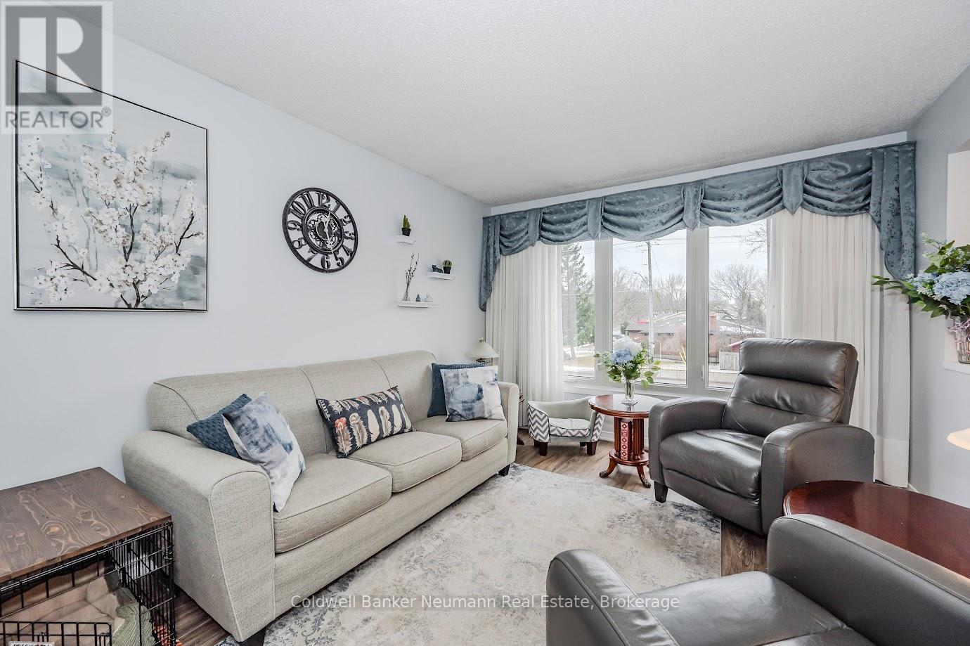 392 Imperial Road S, Guelph, Ontario  N1K 1K3 - Photo 7 - X12229540