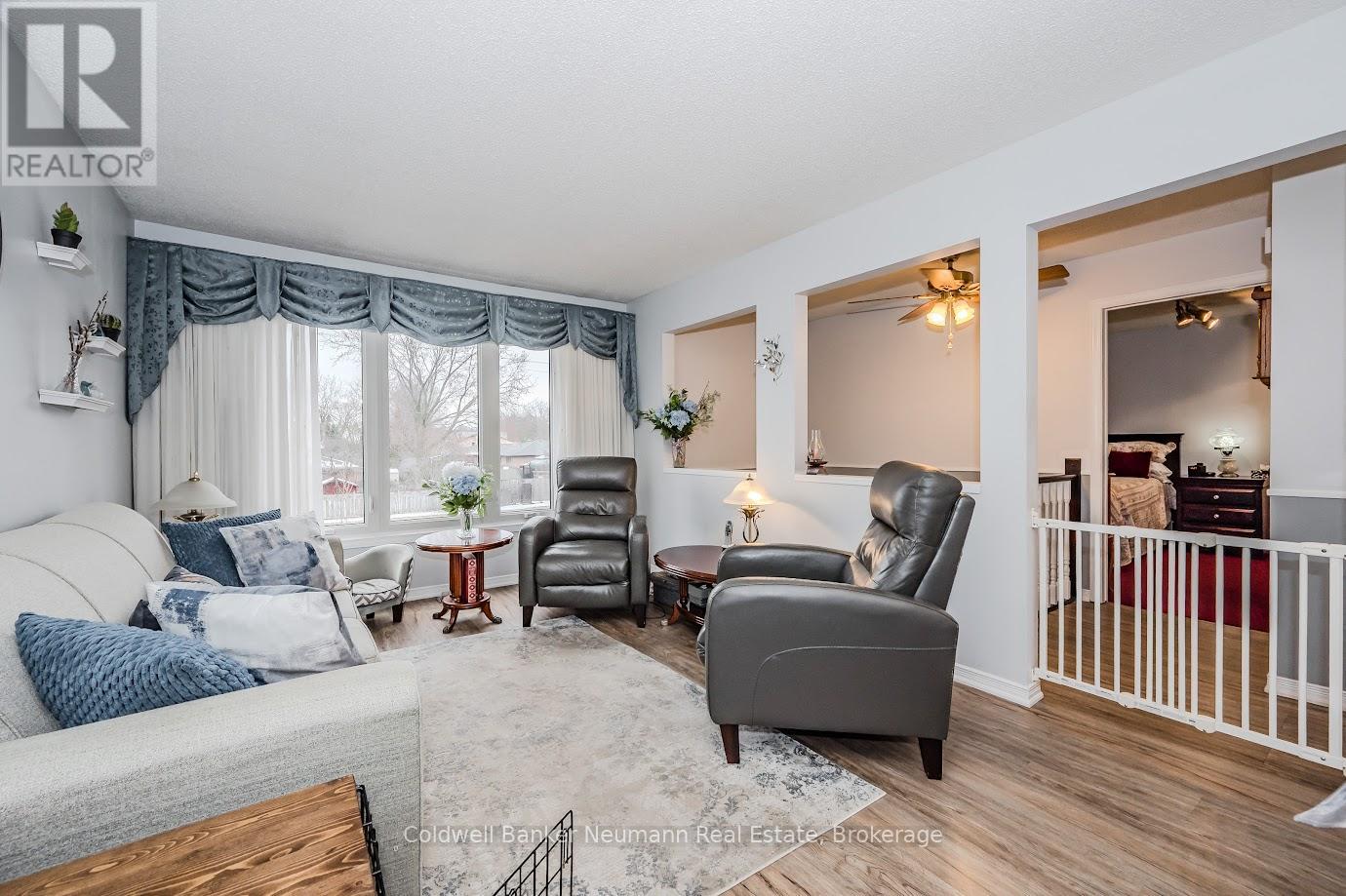 392 Imperial Road S, Guelph, Ontario  N1K 1K3 - Photo 8 - X12229540