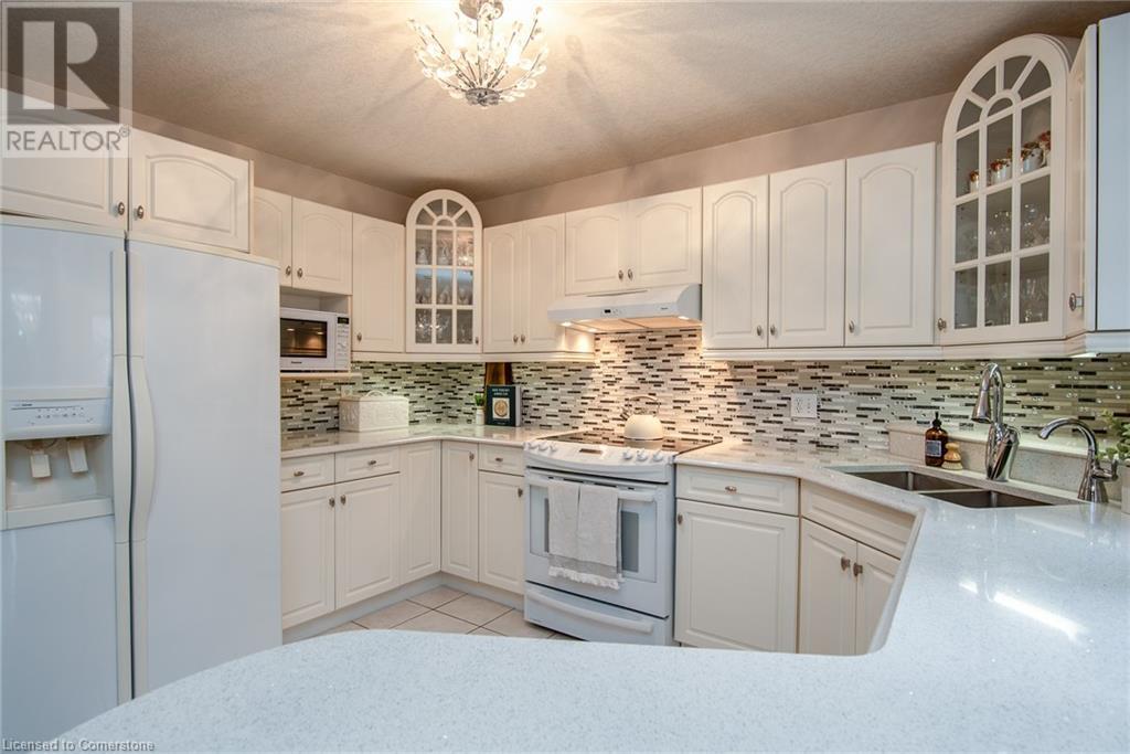 110 Deer Ridge Drive, Kitchener, Ontario  N2P 2K9 - Photo 10 - 40742474