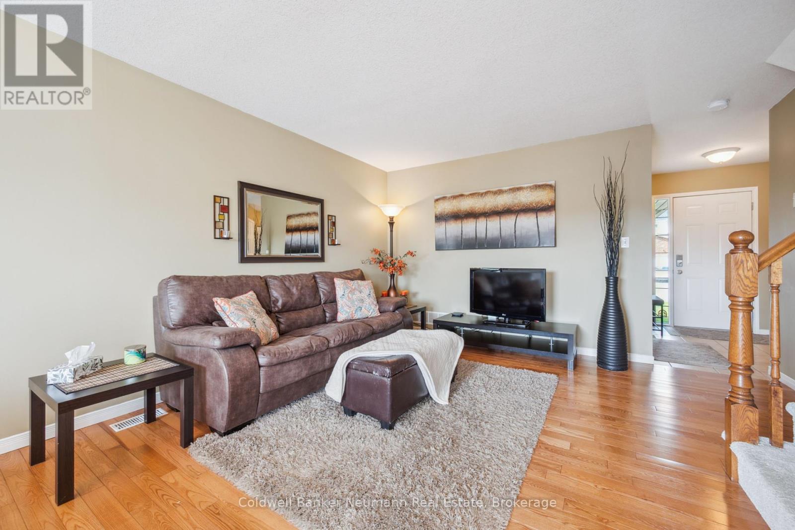 60 Hasler Crescent, Guelph, Ontario  N1L 0A3 - Photo 12 - X12229646