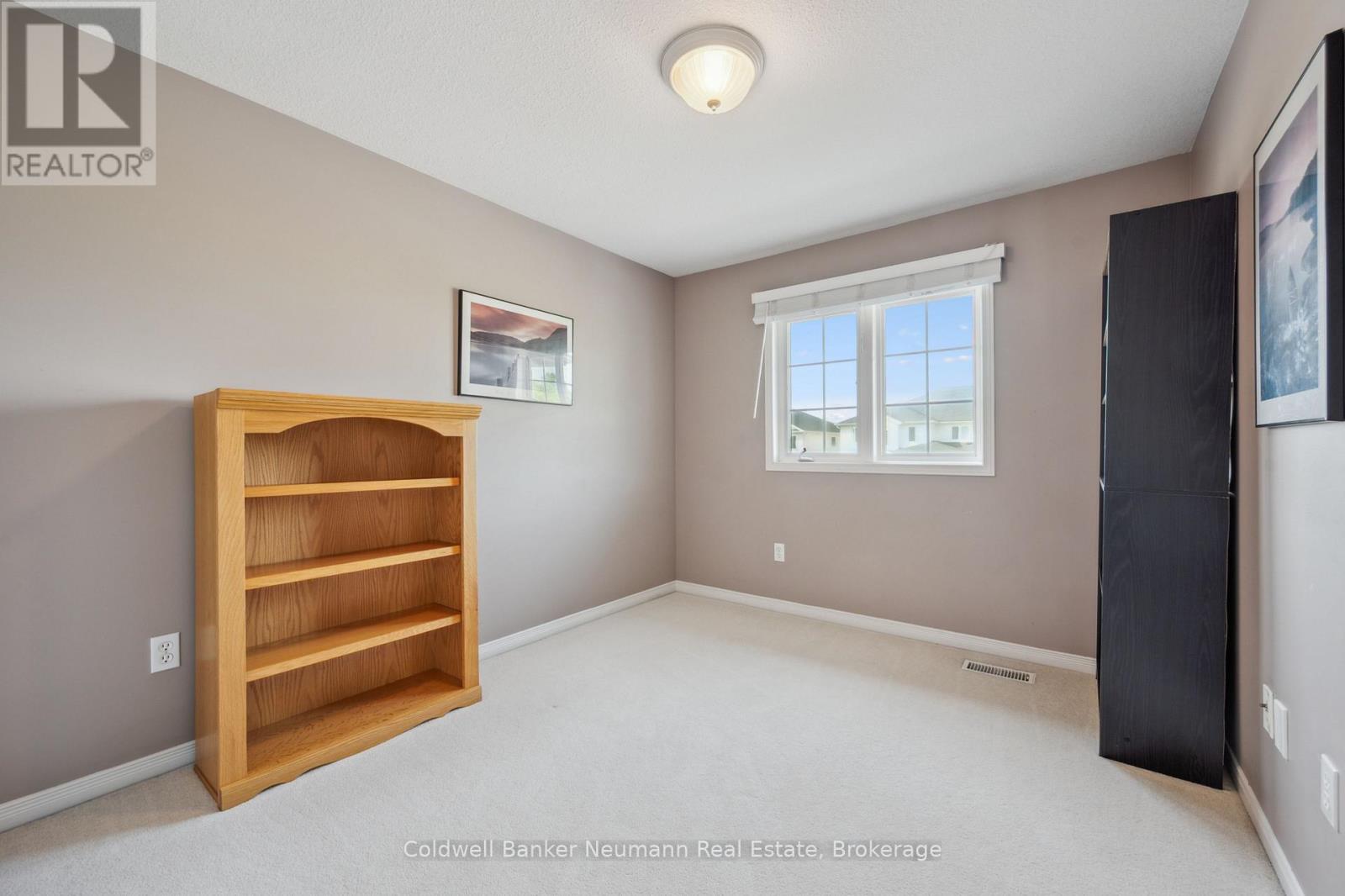 60 Hasler Crescent, Guelph, Ontario  N1L 0A3 - Photo 27 - X12229646