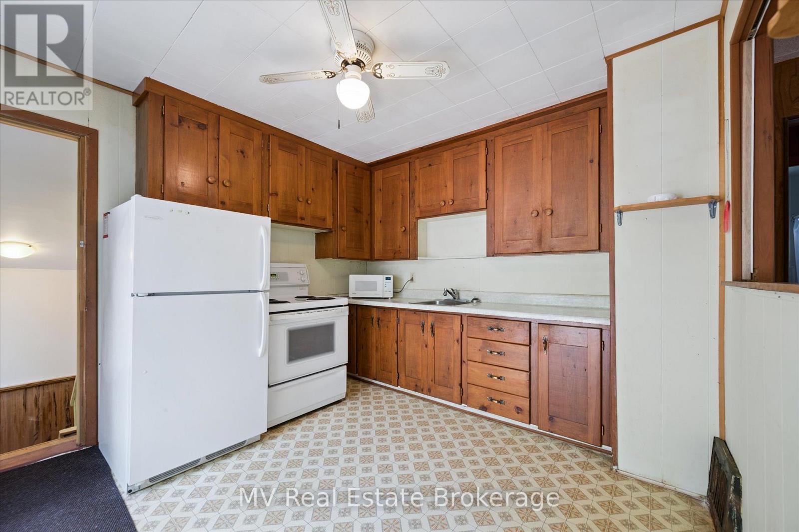 164 Graham Street, Centre Wellington, Ontario  N1M 1B8 - Photo 14 - X12229665