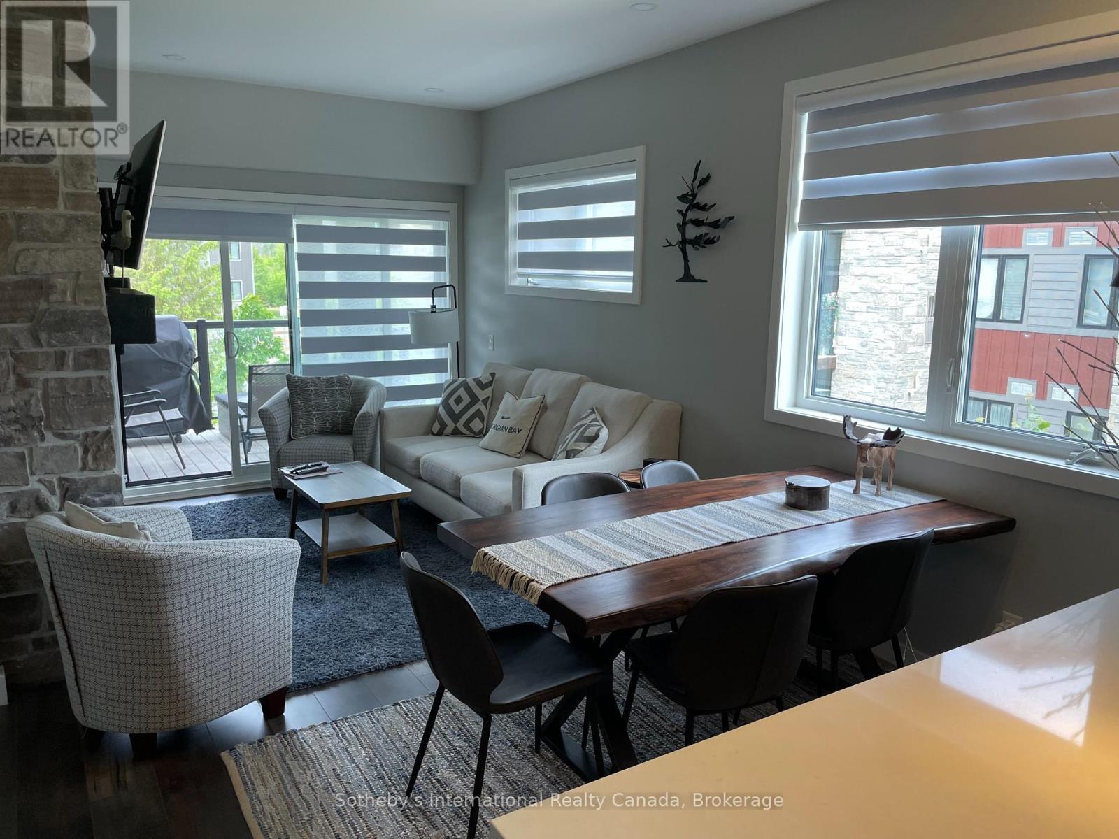 207 - 10 Beausoleil Lane, Blue Mountains, Ontario  L9Y 0R4 - Photo 6 - X12229769