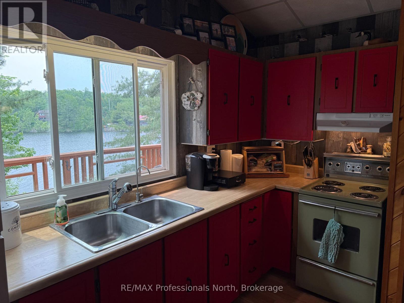11437 Devils Lake Wao, Minden Hills, Ontario  K0M 2L1 - Photo 10 - X12229851