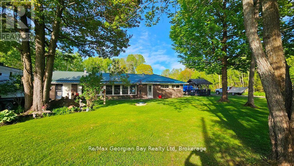 295 Duck Bay Road, Tay, Ontario  L0K 2C0 - Photo 19 - S12230047